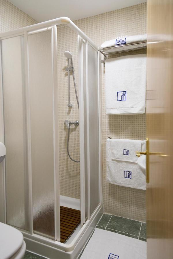 Hostal Pradaria Asador & Alojamiento Arcas Exteriör bild