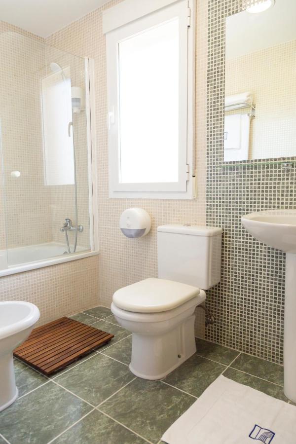 Hostal Pradaria Asador & Alojamiento Arcas Exteriör bild