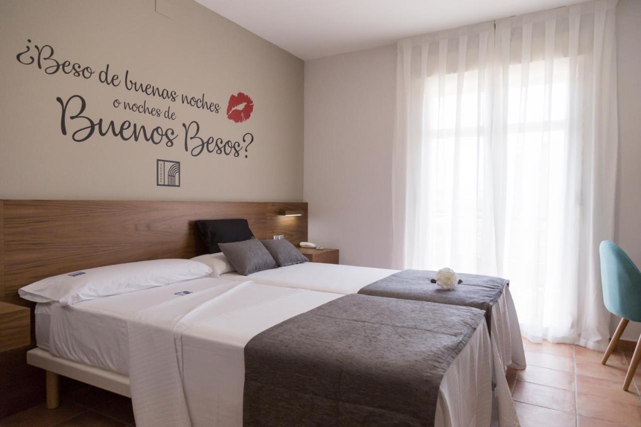 Hostal Pradaria Asador & Alojamiento Arcas Exteriör bild