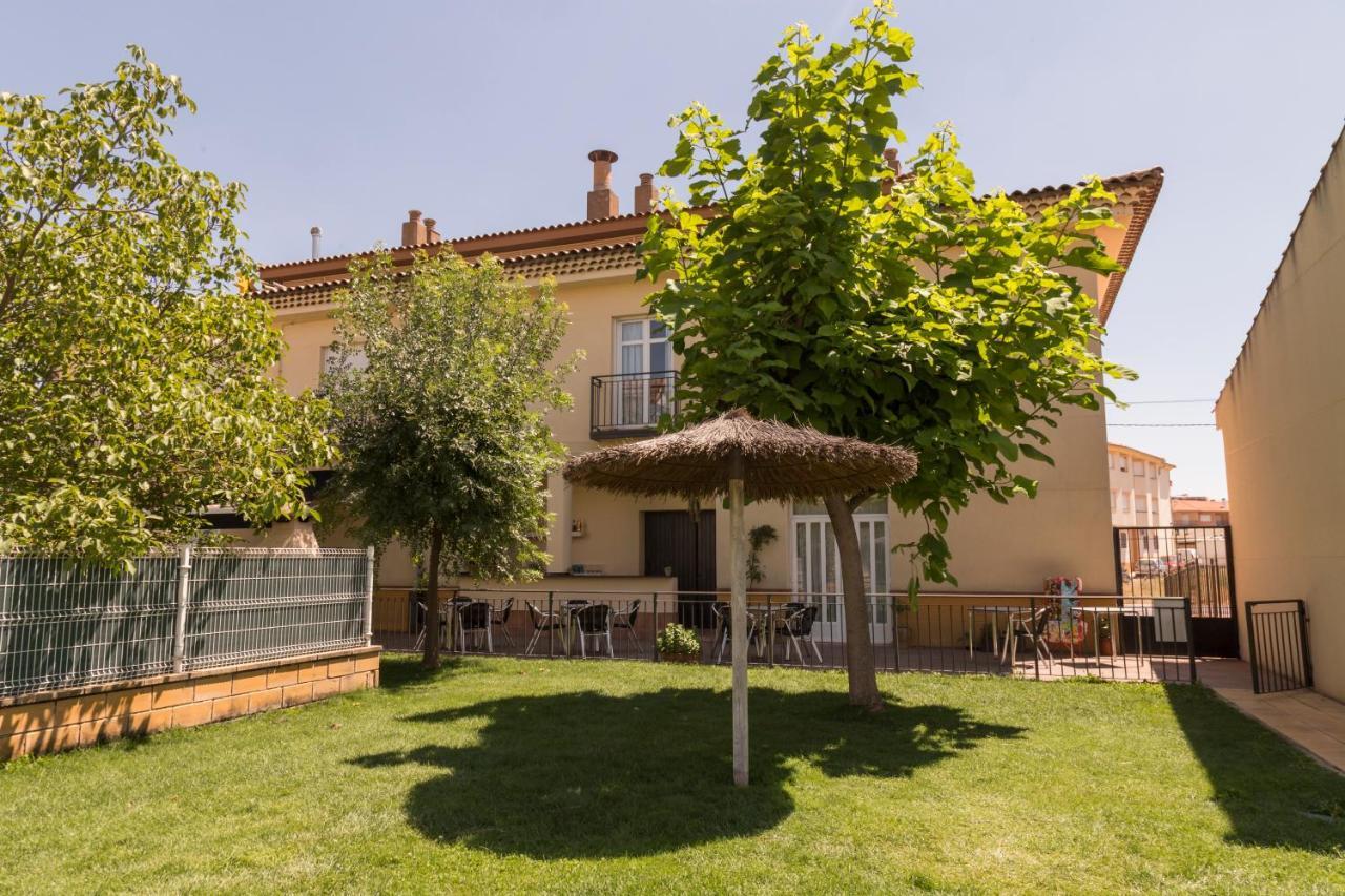 Hostal Pradaria Asador & Alojamiento Arcas Exteriör bild